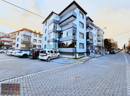 El/ya 'dan Bahçelievler Yarış Ortaokulu Arkası ~ 3+1 ~eşyalı