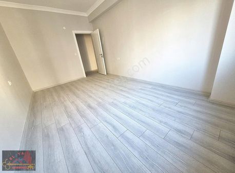 El/ya'dan Alihikmetpaşa Mah Sıfır Ayrı Mutfaklı Arakat