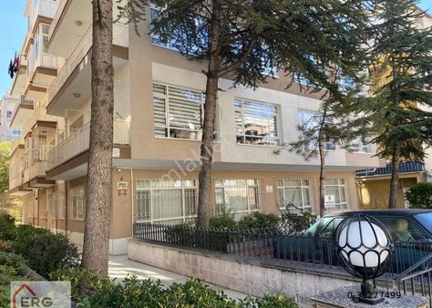 Çankaya Kollej Metro Durağı Yakını Samur Sokta Kiralık 2+1