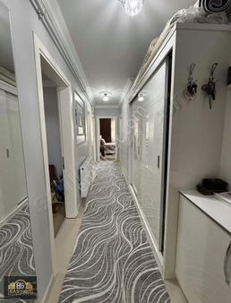 Ulucami Mah.gazi Okulu Yakını 3+1,140m2 Satılık Daire