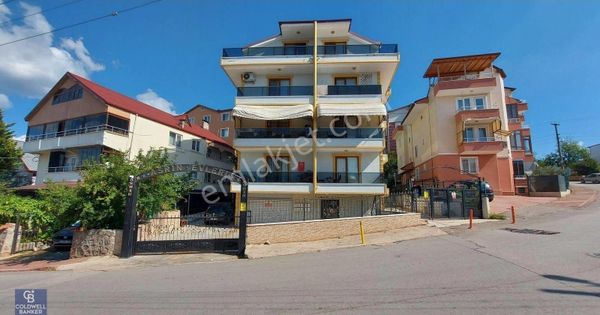 İzmit Kuruçeşme Yeni Mahalle Asansörlü Satılık 2+1 Dubleks Daire