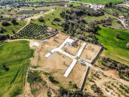 Menderes Dereköy'de Satılık İmarlı Arsa
