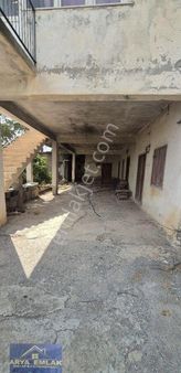 Özbek Köyünde Satılk 2 Katlı Müstakil Ev