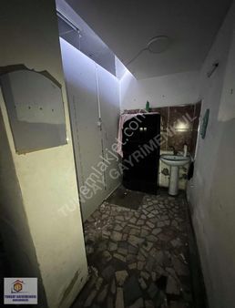 Halkalı Çarşamba Pazarı Yakınında 220 M2 Atölye İmalat Depo