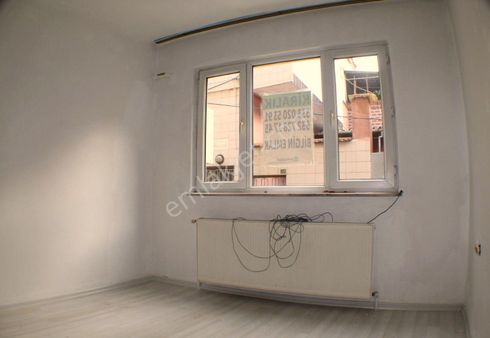 Bursa Osmangazi Etibank Mahallesinde 2+1 Giriş Kat 75 M2 Kombili Daire Kiralık