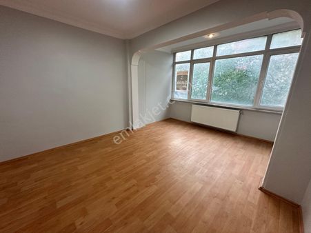 Büyükçekmece Fatih Mahallesi Kiralık 2+1 Daire