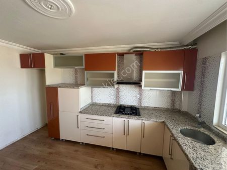 Site İçi Satılık Geniş Daire