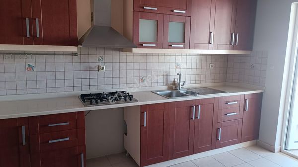 450.cd Üzeri,yüksel Proje Karşısı,3+1,160 M2,kombili,2 Balkonlu,yapılı,2 Balkonlu,mantolamalı