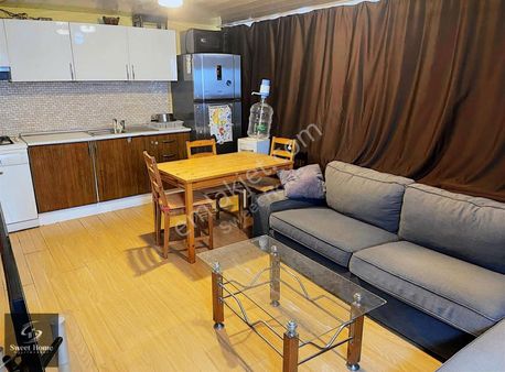 Bakırköy'ün Kalbinde 3+2 Kiralık Eşyalı Daire