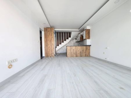 Davutlar Da Havuzlu Site İçerisinde 3+1 Dubleks Daire