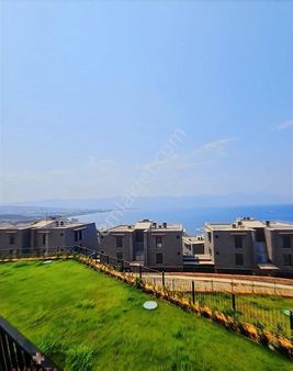 Kuşadası Full Deniz Manzaralı Satılık Lux Sıfır 3+1 Daire