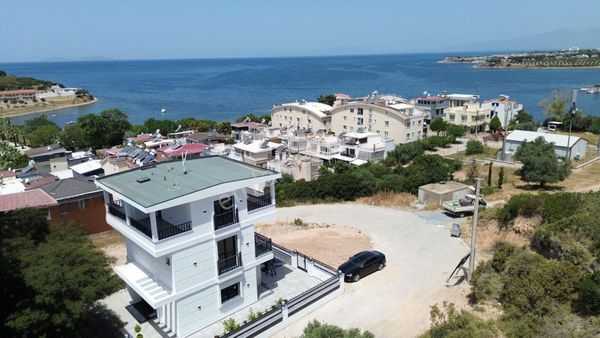 Didimde Denize 150m Mesafede Akıllı Sistemli 200 M2 Arsa İçinde 3+1 Havuzlu Tam Müstakil Villamız