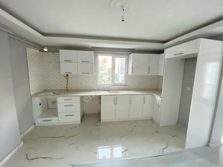 Lider Gayrimenkul'den Atakum Esenevler Mh 2+1 Ebeveyn Banyolu Manzaralı Daire