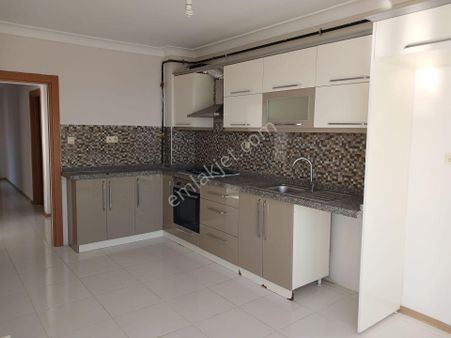 Yenimahalle Avcılar'da Manzaralı Geniş 3+1 Kiralık