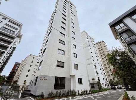 Utkudan Caddebostanda Bağdata Yakın Balkonlu Satılık 2+1 Daire