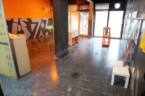 Ataşehirde Kiralık Dükkan Mevkii Yerde 70m2 Wcli Çiğliserkan