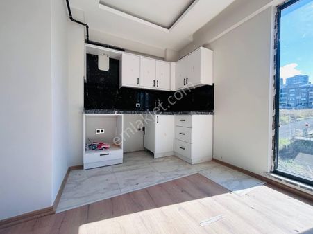 Atakumda Ara Kat Sıfır Satılık 1+1 Daire