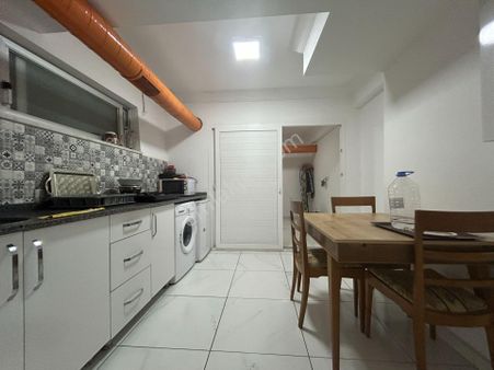 Alanya Merkez Güllerpınarı Mahallesinde Satılık Yatırımlık Depo