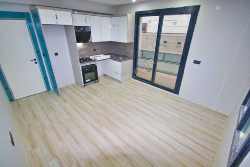 🛑🛑aktiften Akçay Merkez'de Satılık Hayran Kalacağınız Denize Bir Sokak Lüx 1+1 Daire