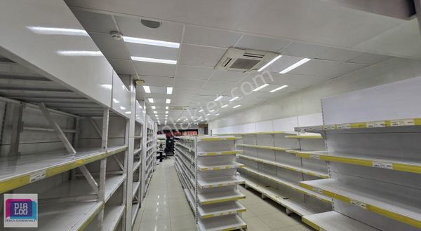 Girne Caddesi Üzerinde Kiralık 300 M2 Dükkan