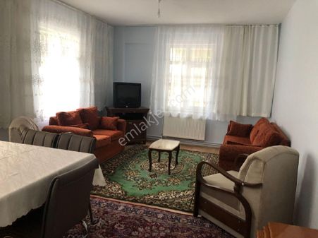 Rekoor Emlak'tan Bahçelievlerde 3+1 Eşyalı Kiralık Daire