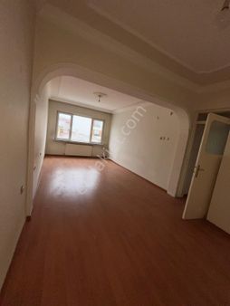 Bahçelievler Mahallesi'nde Satılık 3+1 Daire