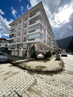 Dinç Emlaktan Gazi Mahallesinde Satılık 3+1 Daire