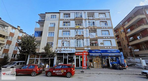 Vadi Emlak'tan Eski Niksar Kavşağında 3+1 Satılık