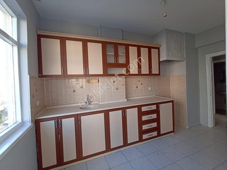 Dokuma Ulus'ta Çallı Kavş 200m Köşe Ferah Geniş 3+1 Daire