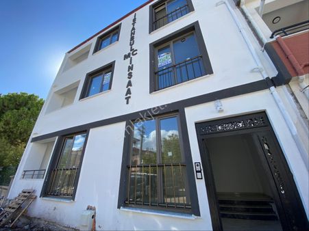 Gömeç'te Satılık 2+1 Sıfır Ara Kat Ön Cephe Satılık Daire