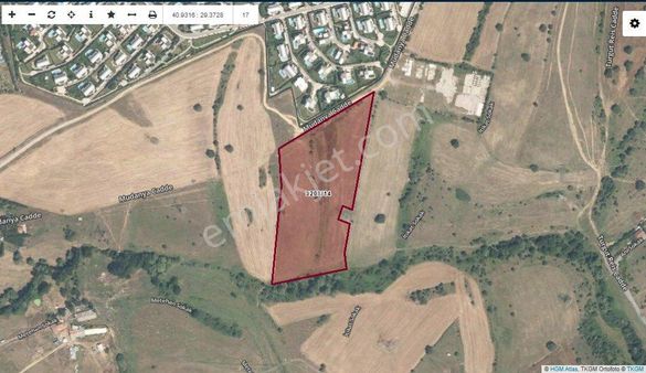 Tepeören’de Yatırım İçin Uygun 245 M2 Hisseli Arsa