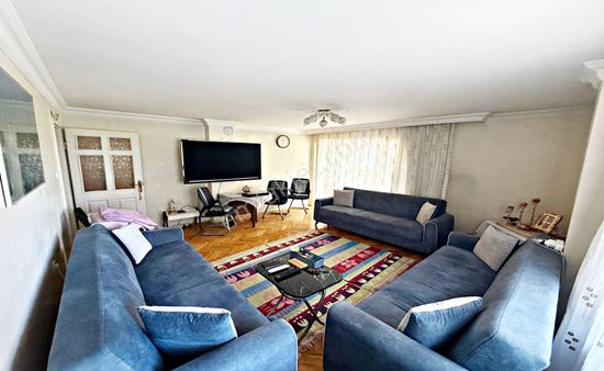 Adnan Menderes'te Ferah Bağımsız 3+1 Satılık Daire!