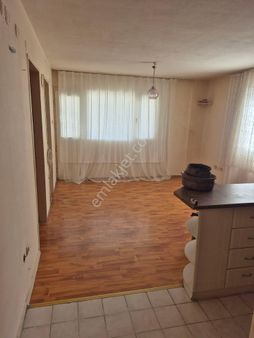 İzmir Bornova Evka 4'te Öncü Emlak'tan Kiralık Daire 15.000