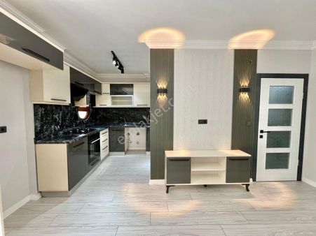 Gümüş'den Altınkum'da Ön Cephe Masrafsız Denize 700mt 3+1 Daire