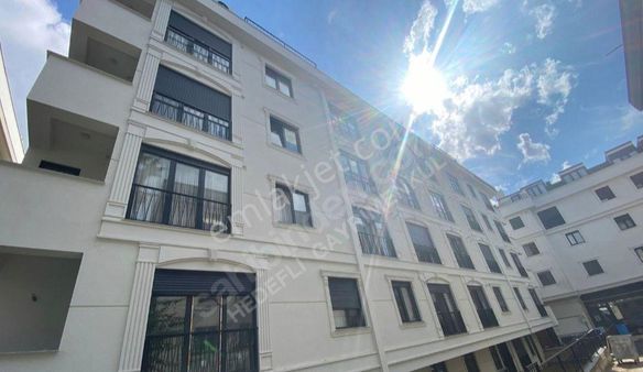 Muhteşem Konumda Bahçe Teraslı Otoparklı Sıfır Oturuma Hazır 2+1