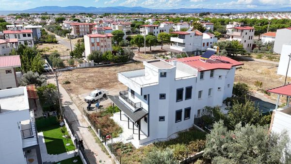 İzmir Dikili Salihleraltında Satılık Sıfır Full 3+1 Villa Yazlık