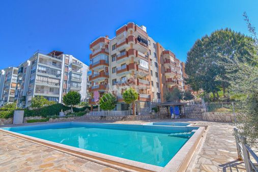 Kuşadası Ege Mahallesi Havuzlu, Manzaralı Satılık Daire