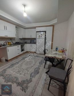 Turgutlar Mahallesinde Kiralık130 Metrekare 3+1 Arakat Daire