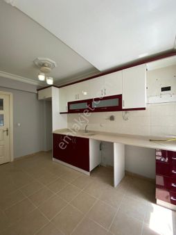 Esenyurt Balıkyolu Mahallesi 2+1 Kiralık Boş Daire 1.kat Arka Cephe Balkonlu Asansörlü