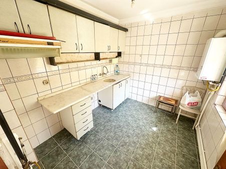 Cihandan Ragıptüzün Cad. Üzerinde Metro'ya Yakın Satılık Daire