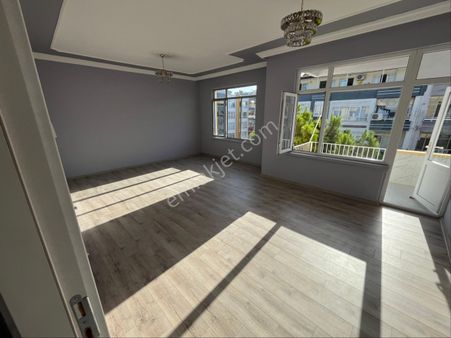 Ergünden Pirireiste İçi Sıfır Yapılı Ayrımutfak 2+1 Daire