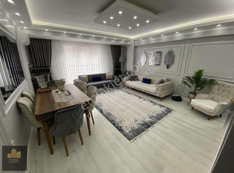 3+1 Satılık Net 140 M2 Ebeveyn Banyolu Krediye Uygun Daire