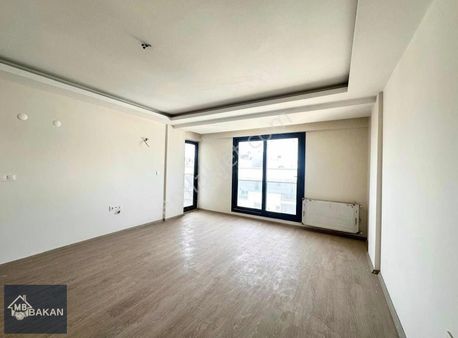 Muratbey Mahallesi İzbana Yakın Havuzlu Sitede 3+1 Daire