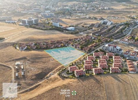 Afyonkarahisar Termal Oteller Bölgesinde 7161m² 0.60 İmarlı Arsa