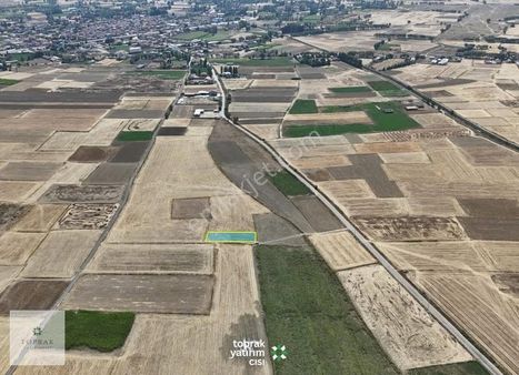 Ana Yola 100m Mesafede 1266m² Tarla Gelişen Bölge
