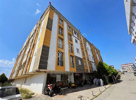 B&u Gayrimenkulden Özaydınpark'ta Satılık 2+0 Daire.