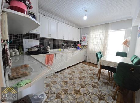 Kutlu'da Ara Kat Ön Cephe Park Manzaralı Full Yapılı 3+1 Satılık