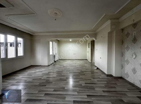 Buca Göksu Merkezde Satılık 2+1 D.gazlı Köşe Daire