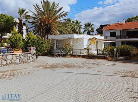 Denize Ve Merkeze Çok Yakın Özel Bir Site... Açıklamayı Okuyunuz