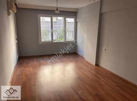 Muammerakar Mahallesinde 2+1 Bakımlı Daire